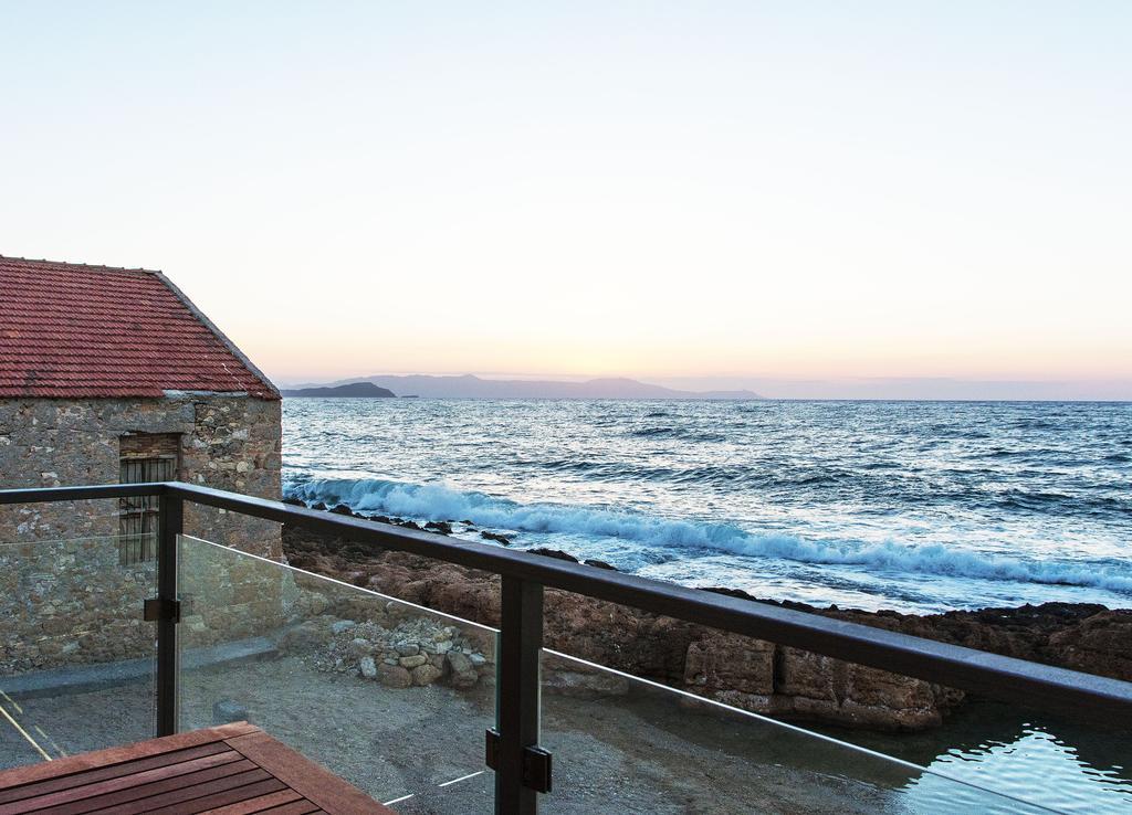 Ocean Waves Hotel Hriszí Aktí Haniá Kültér fotó